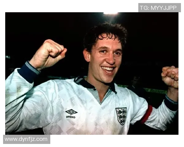 黑人足球球星的崛起与影响力探析 走出困境的足球传奇故事